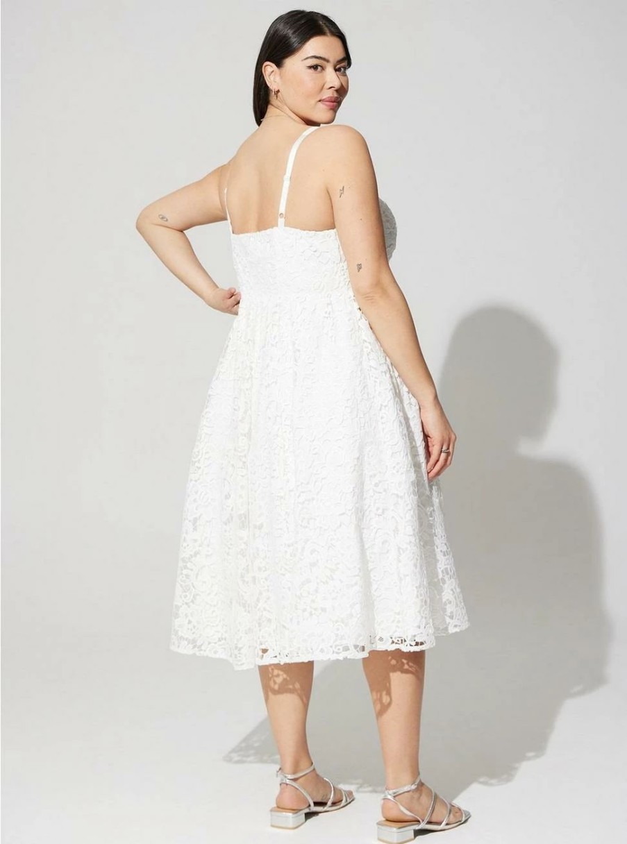 Dresses * | Torrid Midi Crochet Lace Sweetheart Dress