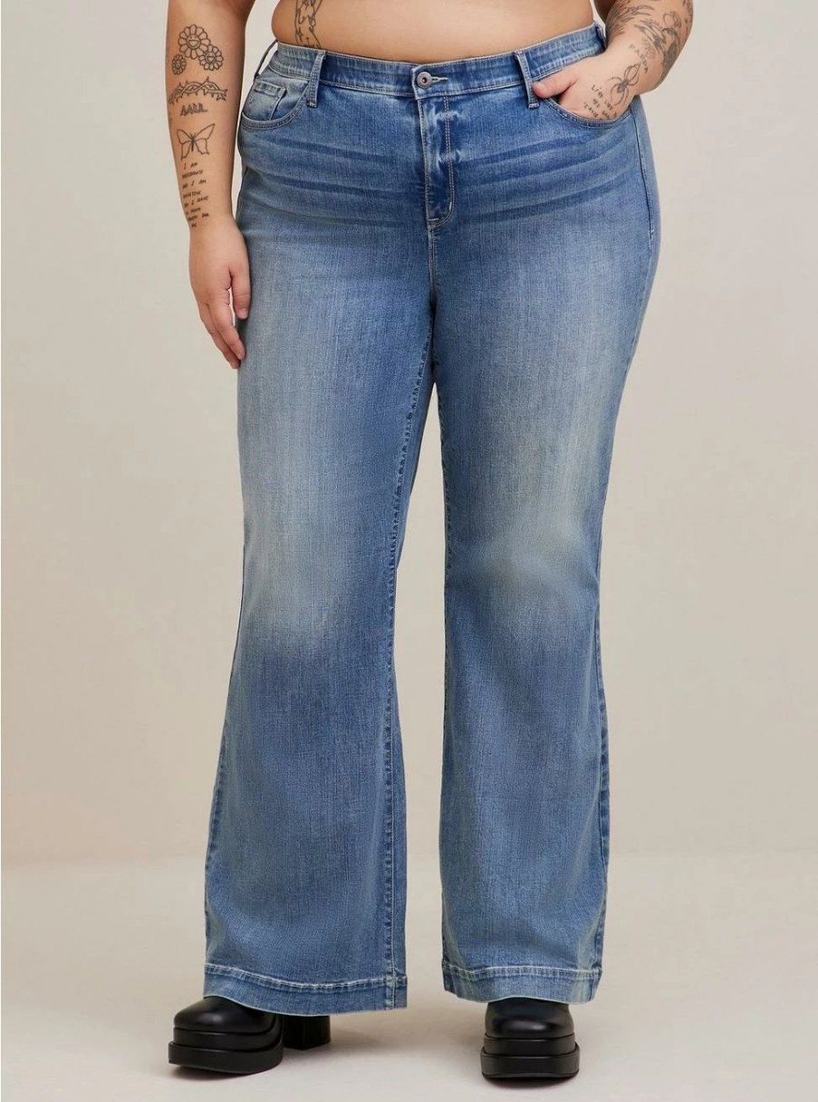 Jeans * | Torrid Sky High Flare Vintage Stretch High-Rise Jean (Regular)